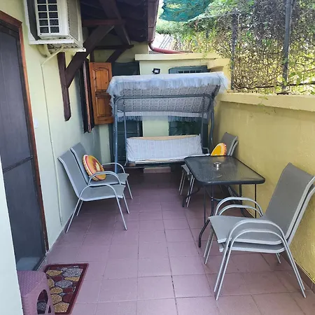 Apartament Vangel Backyard *