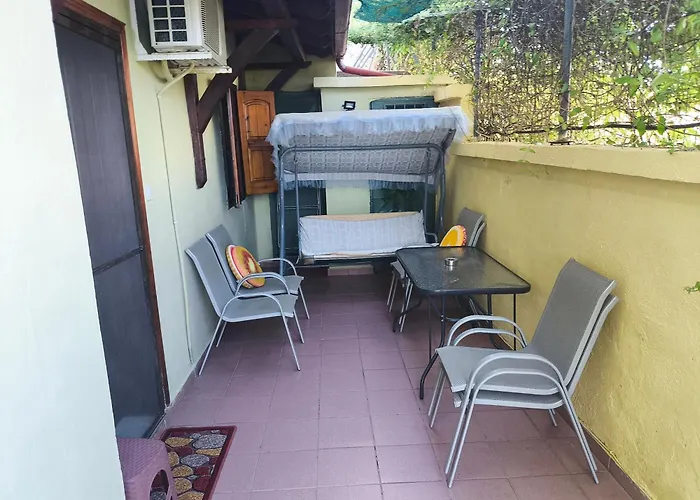 Apartamento Vangel Backyard *