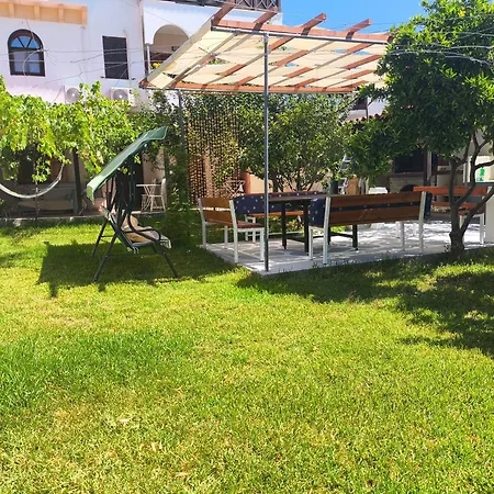 Apartament Vangel Backyard *